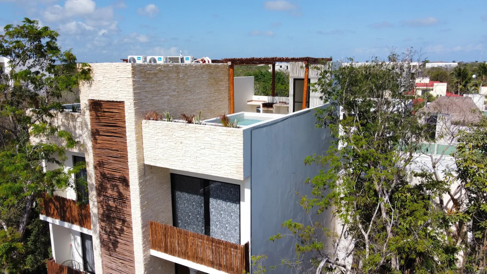 ESTUDIO PEEN HOUSECON ALBERCA PRIVADA EN ROOF